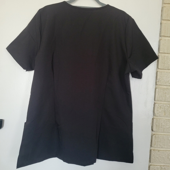 Scrub top in black. NEW with tags. - Picture 5 of 6